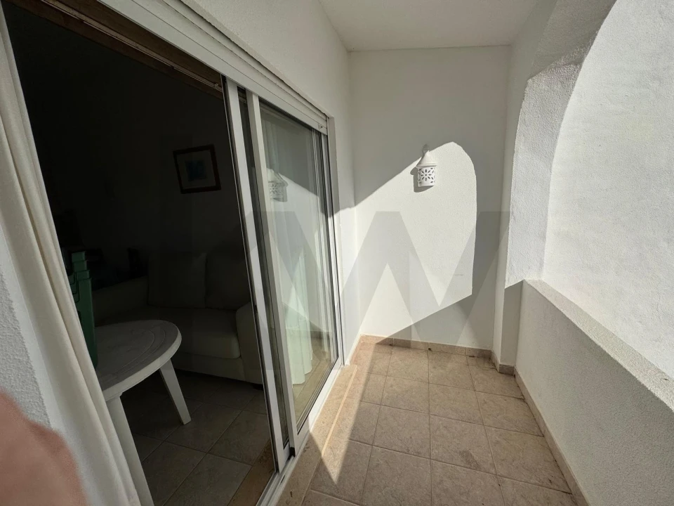 Apartamento T1 para Venda em Porches Foto 11