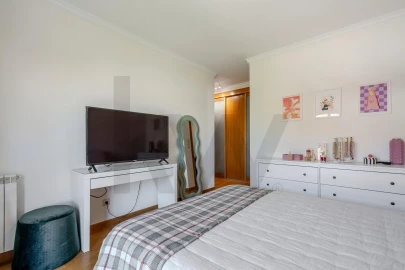 Apartamento T2 para Venda em Carnaxide e Queijas