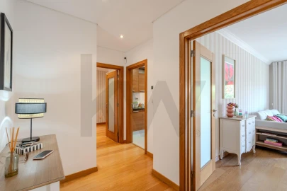 Apartamento T2 para Venda em Carnaxide e Queijas