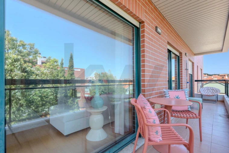 Apartamento T2 para Venda em Carnaxide e Queijas Foto 9