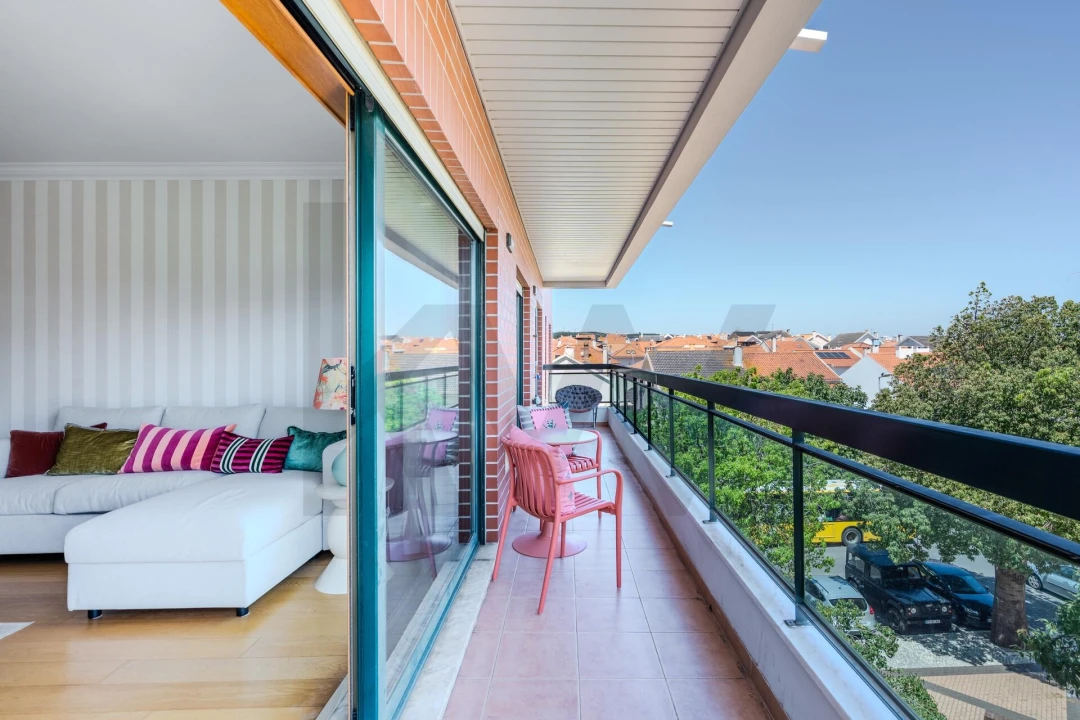 Apartamento T2 para Venda em Carnaxide e Queijas Foto 8