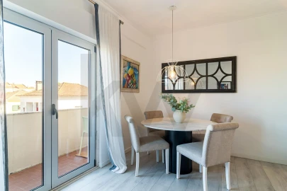Apartamento T2 para Venda em Algueirão-Mem Martins