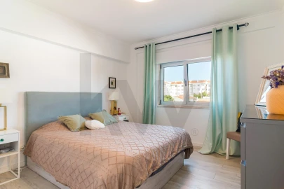 Apartamento T2 para Venda em Algueirão-Mem Martins