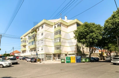 Apartamento T2 para Venda em Algueirão-Mem Martins