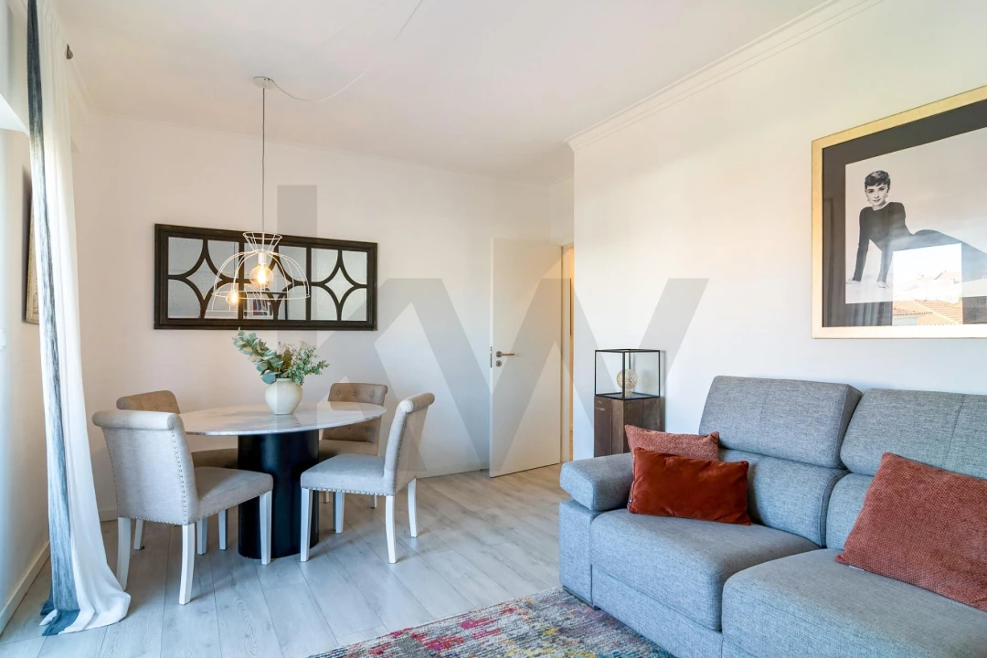 Apartamento T2 para Venda em Algueirão-Mem Martins Foto 5