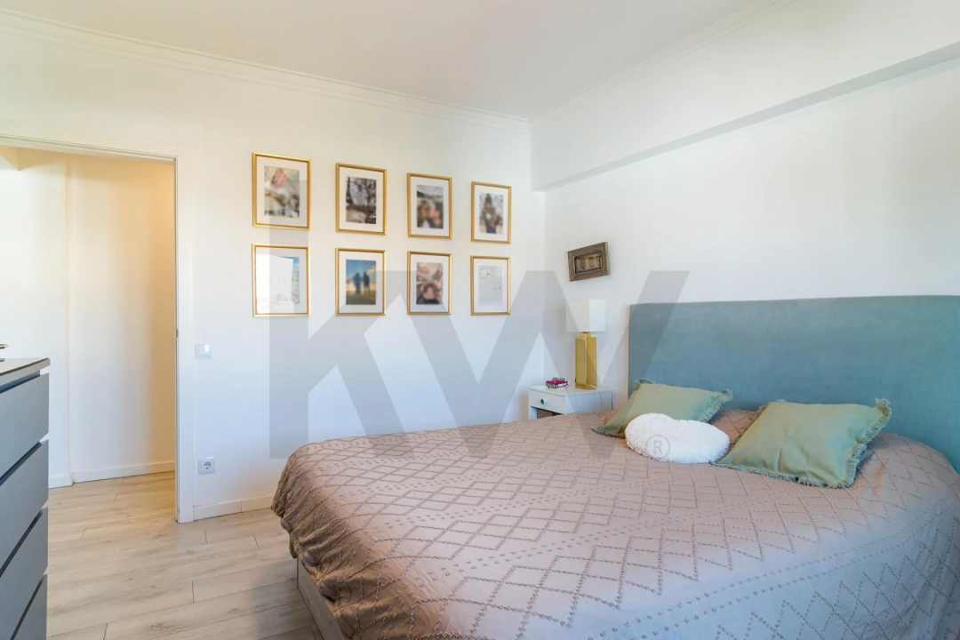 Apartamento T2 para Venda em Algueirão-Mem Martins Foto 14
