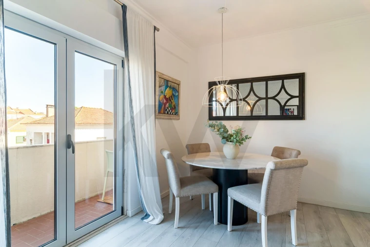 Apartamento T2 para Venda em Algueirão-Mem Martins Foto 6