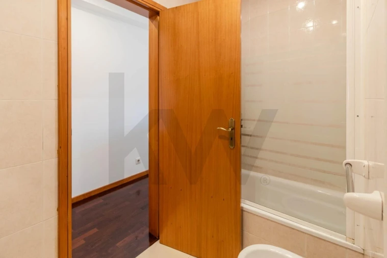 Apartamento T2 para Venda em Rio Tinto Foto 22