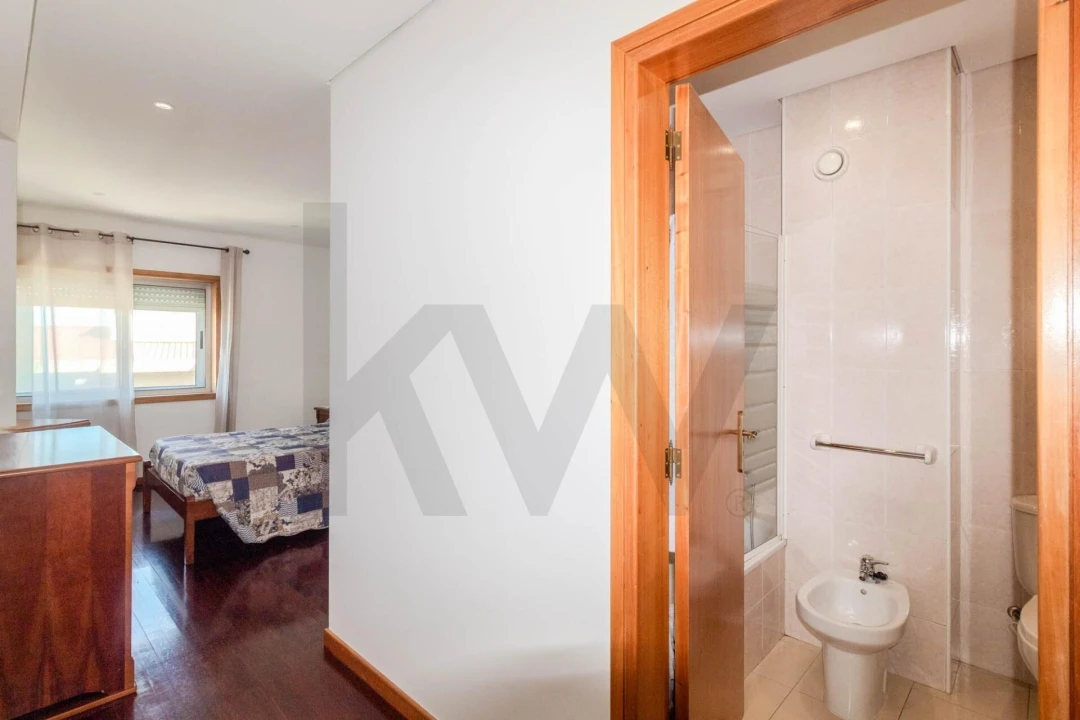 Apartamento T2 para Venda em Rio Tinto Foto 19