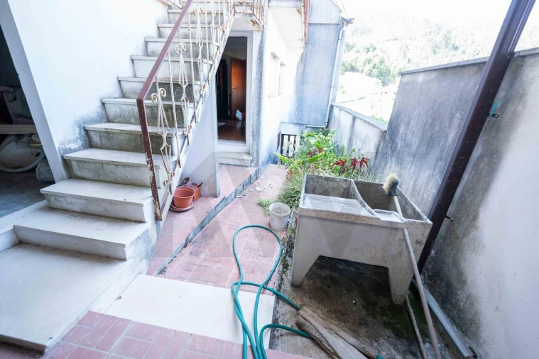 Moradia T2 para Venda em Figueira de Lorvão Foto 23