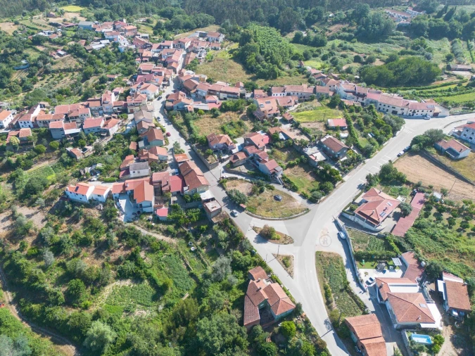 Moradia T2 para Venda em Figueira de Lorvão Foto 9