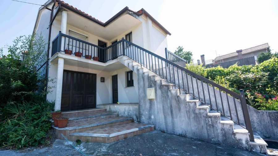 Moradia T2 para Venda em Figueira de Lorvão