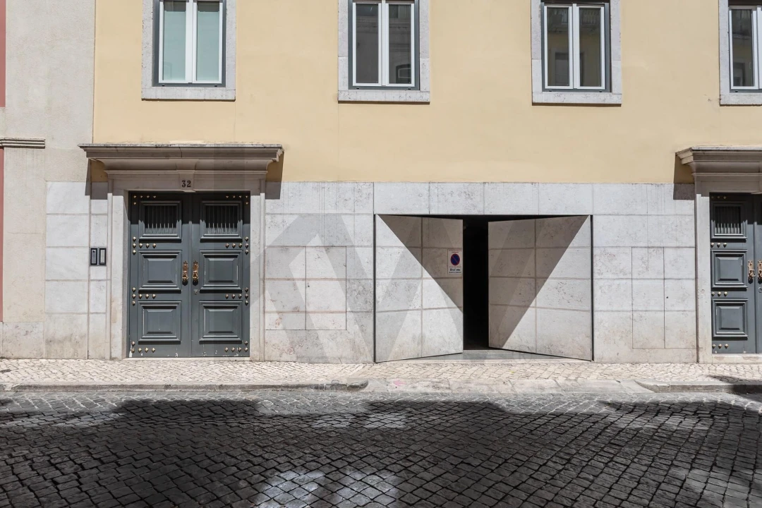 Apartamento T4 para Venda em Santo António Foto 57