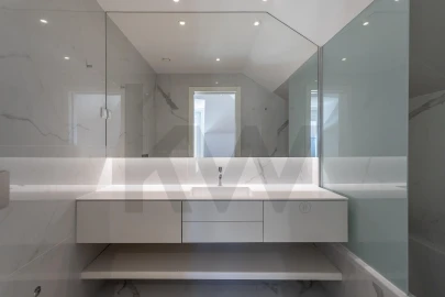 Apartamento T4 para Venda em Santo António