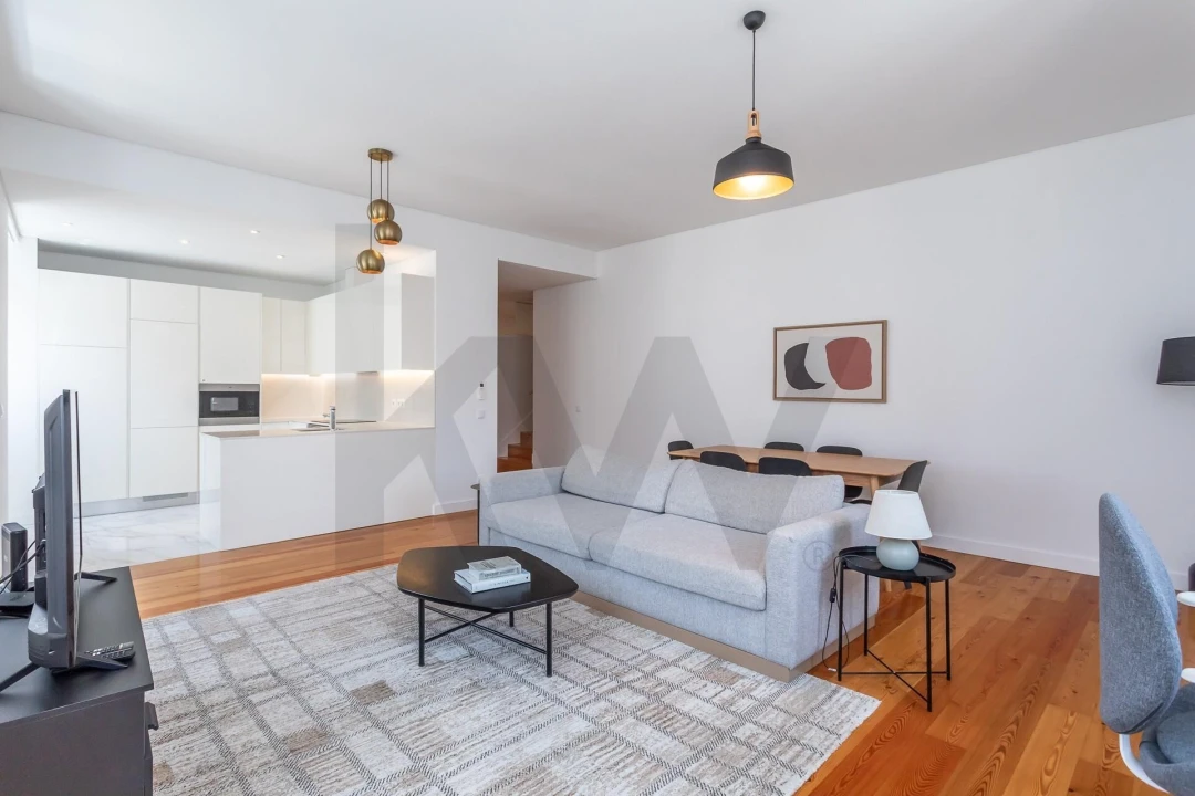 Apartamento T4 para Venda em Santo António Foto 16