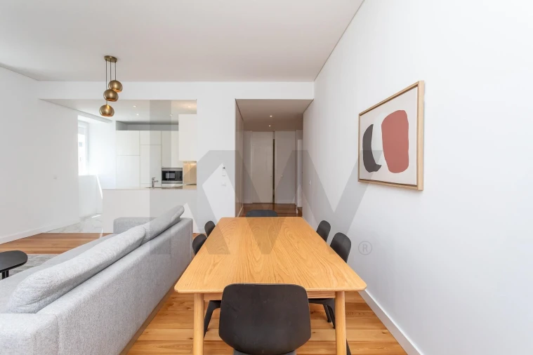 Apartamento T4 para Venda em Santo António Foto 10