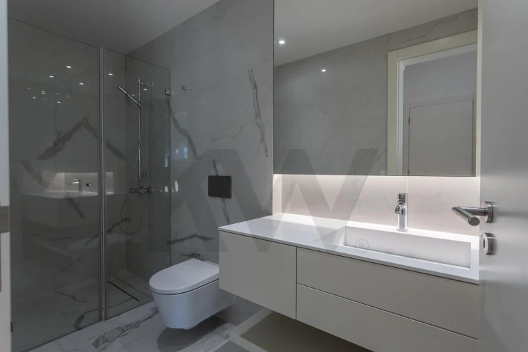 Apartamento T4 para Venda em Santo António Foto 43