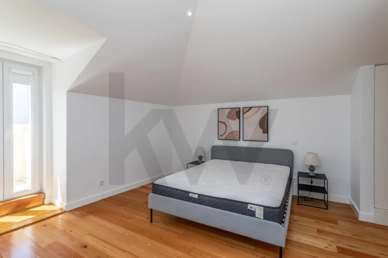 Apartamento T4 para Venda em Santo António Foto 29