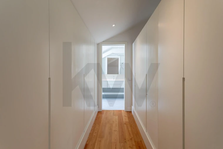 Apartamento T4 para Venda em Santo António Foto 34