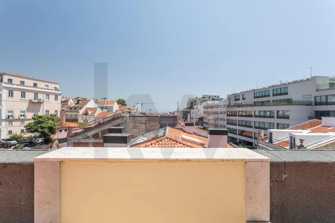 Apartamento T4 para Venda em Santo António Foto 44