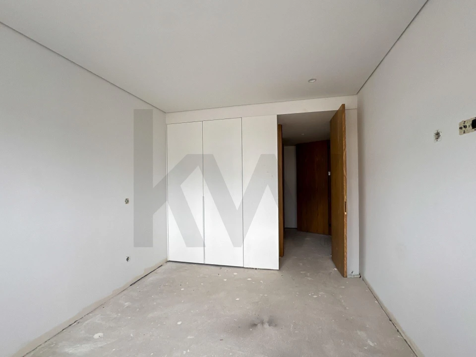 Apartamento T1 para Venda em Cidade da Maia Foto 5
