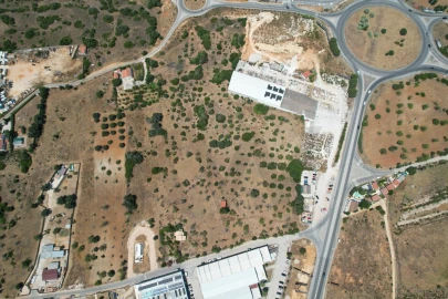 Terreno para Venda em Alcantarilha e Pêra