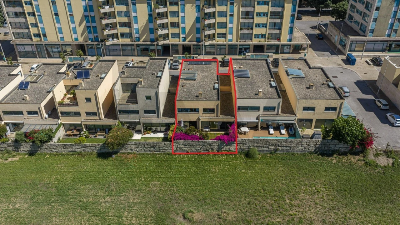 Moradia T5 para Venda em Matosinhos e Leça da Palmeira Foto 37