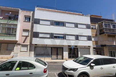 Apartamento T1 para Arrendamento em Venteira