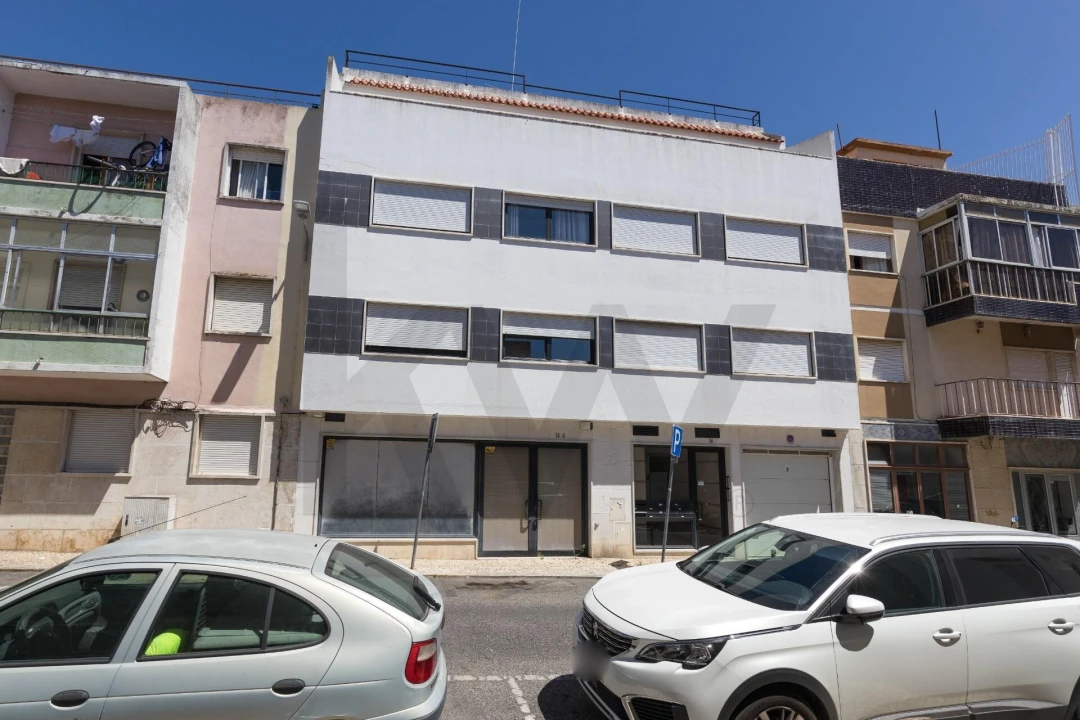 Apartamento T1 para Arrendamento em Venteira Foto 17