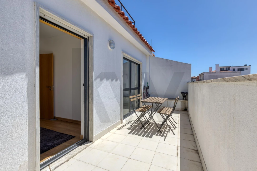 Apartamento T1 para Arrendamento em Venteira Foto 7