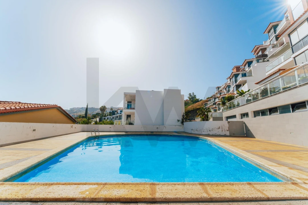 Apartamento T1 para Venda em Caniço Foto 15