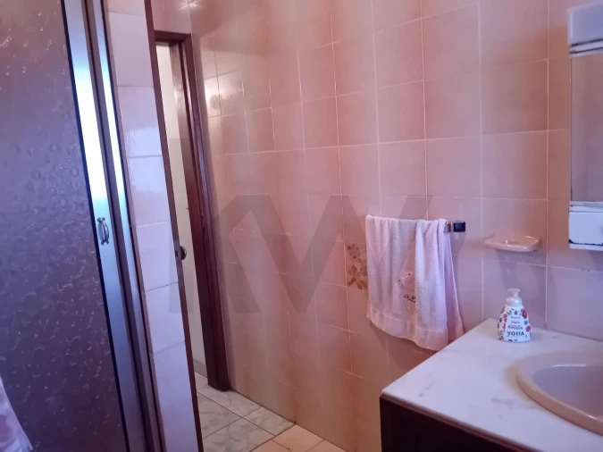 Moradia T4 para Venda em Soure Foto 23