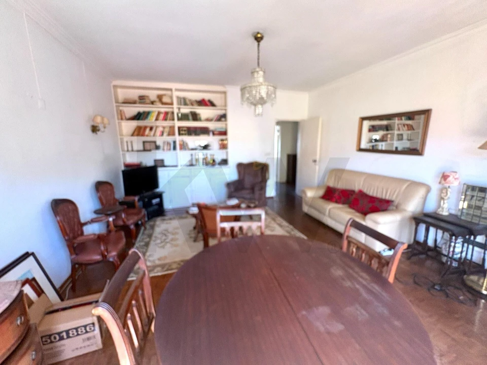 Apartamento T2 para Venda em Carcavelos e Parede Foto 15