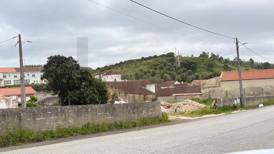 Moradia T3 para Venda em Rio Maior Foto 12
