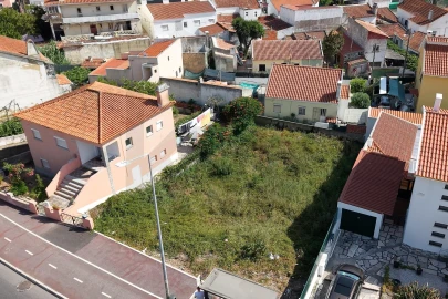 Terreno para Venda em São Domingos de Rana