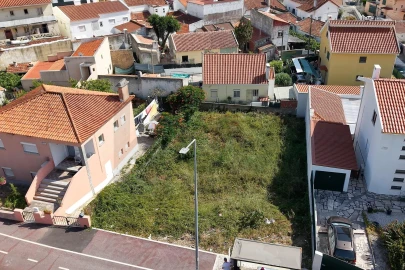 Terreno para Venda em São Domingos de Rana