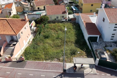 Terreno para Venda em São Domingos de Rana