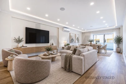 Apartamento T3 para Venda em Carcavelos e Parede