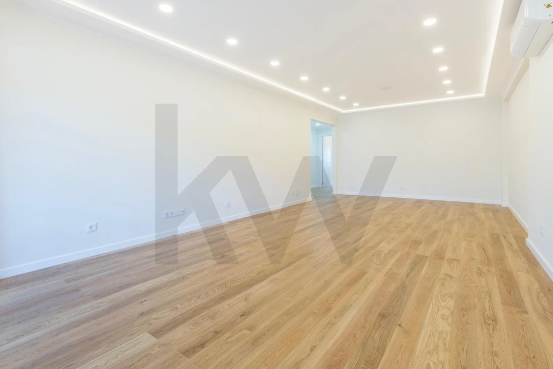 Apartamento T3 para Venda em Carcavelos e Parede Foto 40