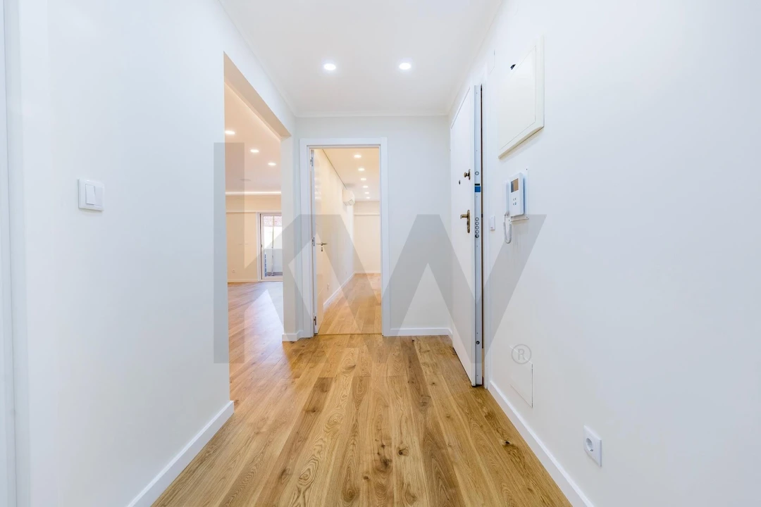 Apartamento T3 para Venda em Carcavelos e Parede Foto 6