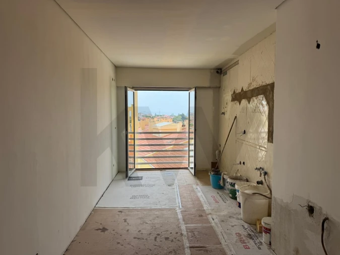 Apartamento T3 para Venda em Carcavelos e Parede Foto 6
