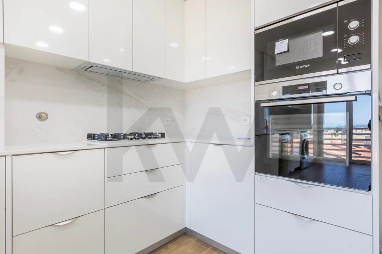 Apartamento T3 para Venda em Carcavelos e Parede Foto 30