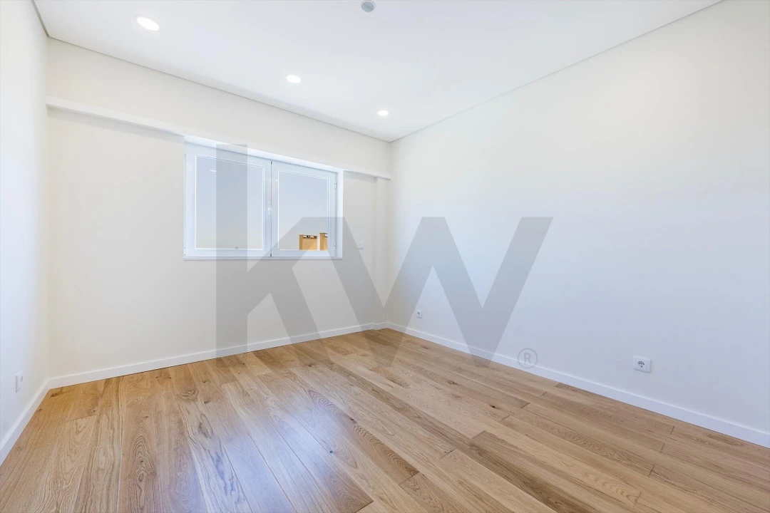 Apartamento T3 para Venda em Carcavelos e Parede Foto 20