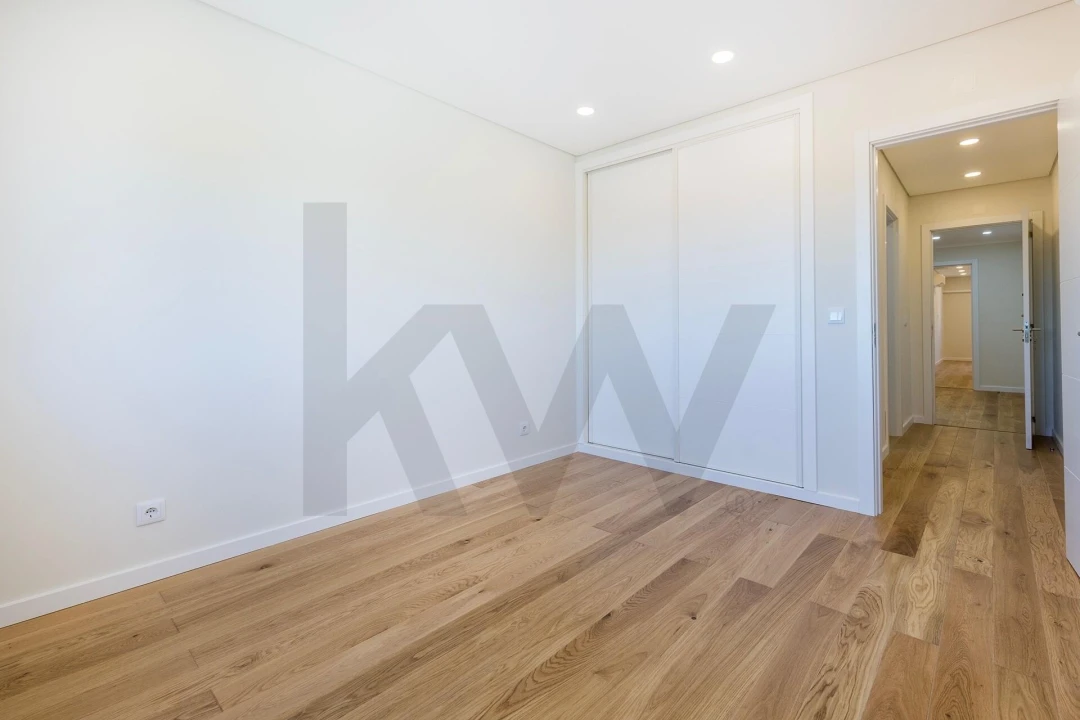 Apartamento T3 para Venda em Carcavelos e Parede Foto 19