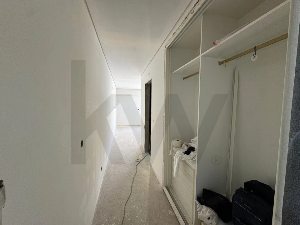 Apartamento T3 para Venda em Carcavelos e Parede Foto 3