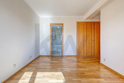 Apartamento T3 para Venda em Santa Marinha e São Pedro da Afurada