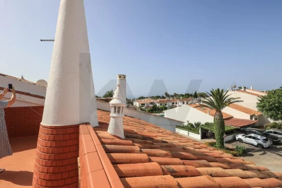 Apartamento T3 para Arrendamento em Porches