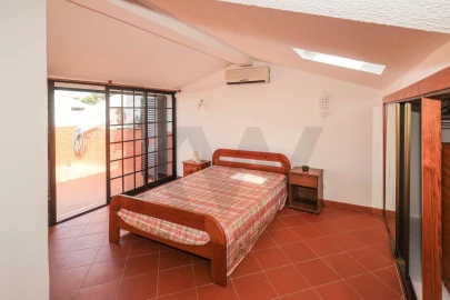 Apartamento T3 para Arrendamento em Porches