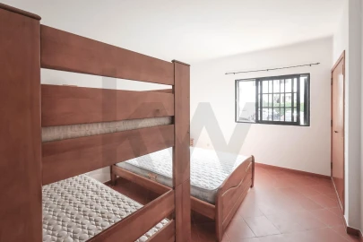 Apartamento T3 para Arrendamento em Porches