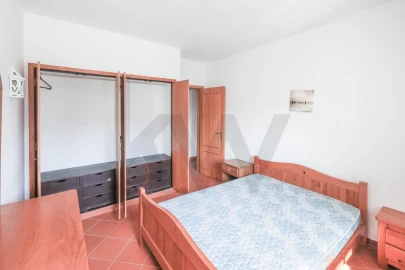 Apartamento T3 para Arrendamento em Porches